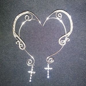 Wire wrapped earcuff. No piercing required.